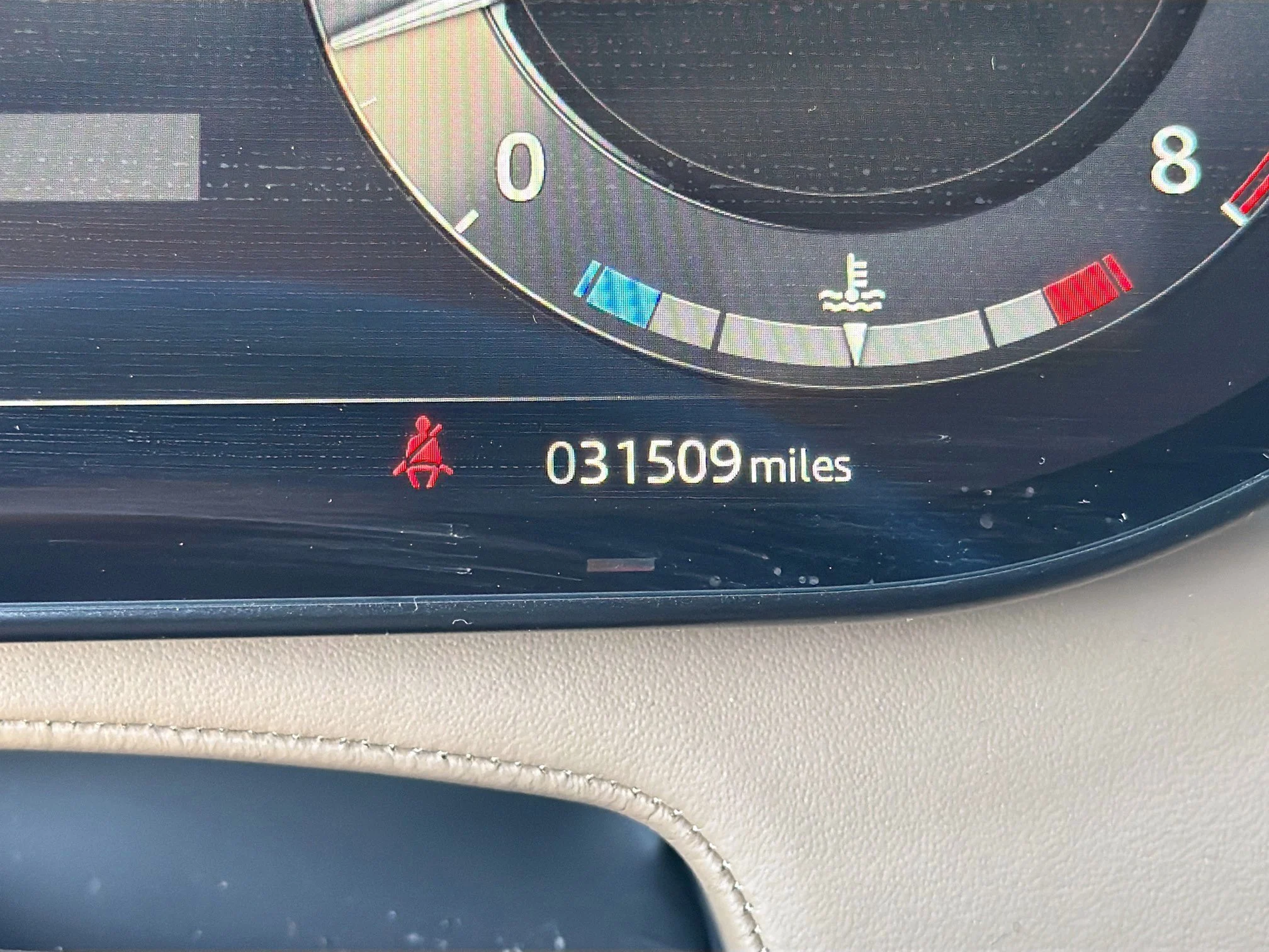Used 2024 Sunset Gold SV Bespoke Ultra Metallic Satin Land Rover SE image 41