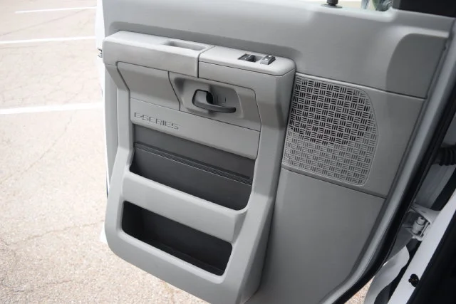 2026 Ford E-Series Cutaway Base - Photo 12