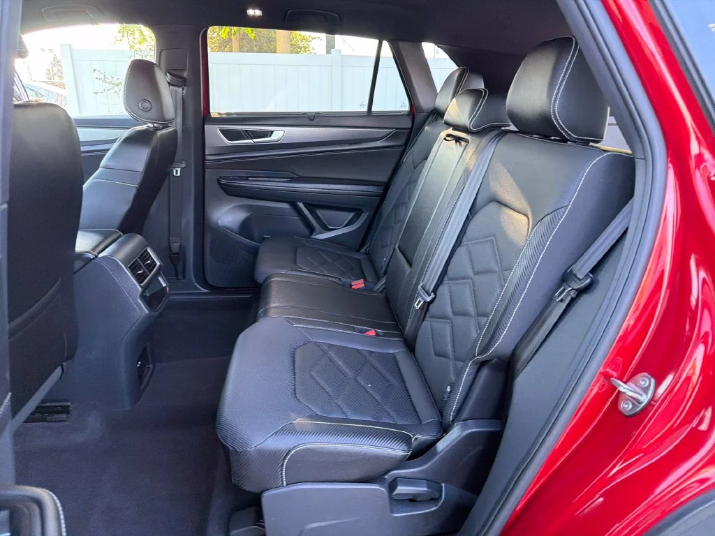 Used 2025 Red Metallic Volkswagen 2.0T SE w/Technology image 27
