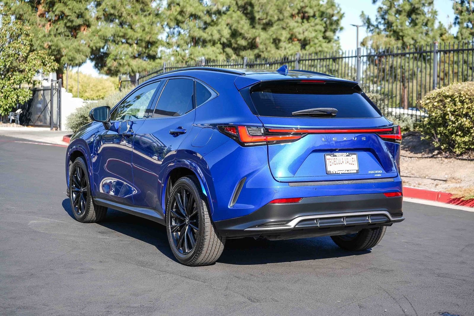 Used 2024 Blue Mica Lexus 350 F SPORT Handling image 9