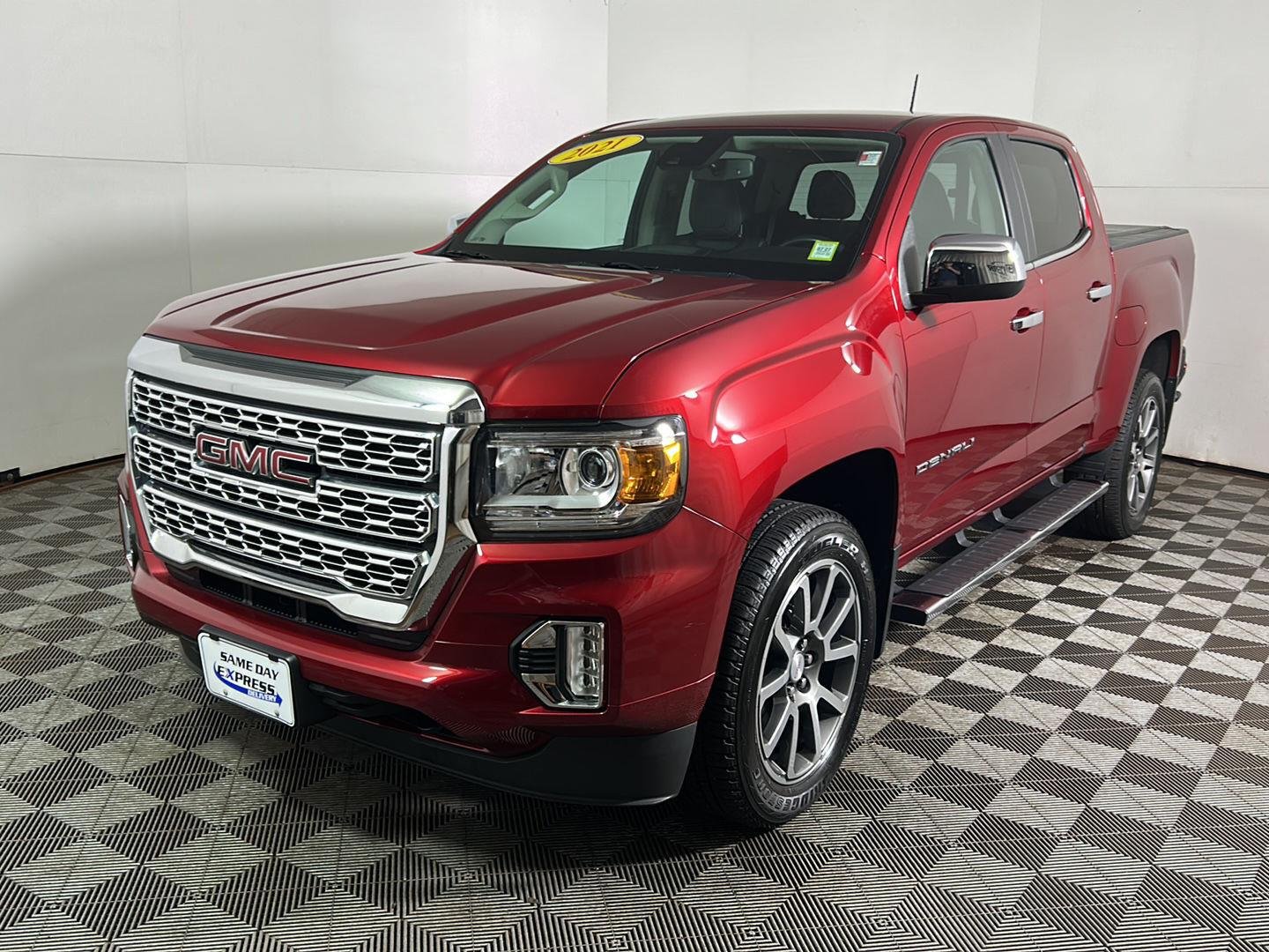 Used 2021 Cayenne Red Tintcoat GMC 4WD Denali image 10
