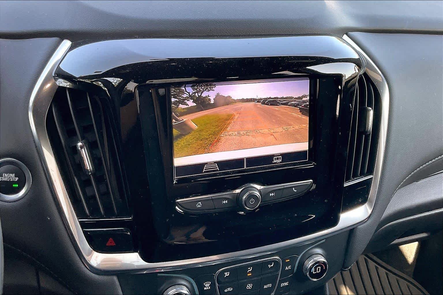 Used 2023 Summit White Chevrolet LT Cloth image 26