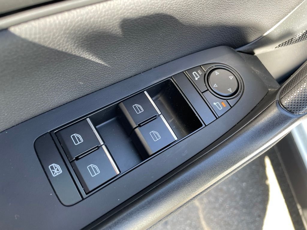 Used 2026 Wind Chill Pearl Mazda Premium image 10