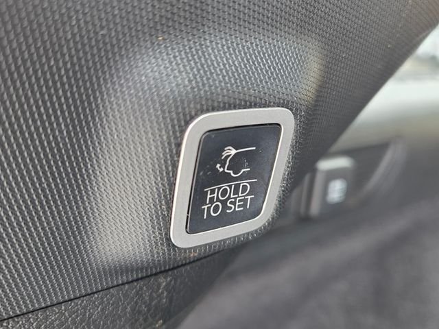 Used 2023 Silver Jeep Summit image 15