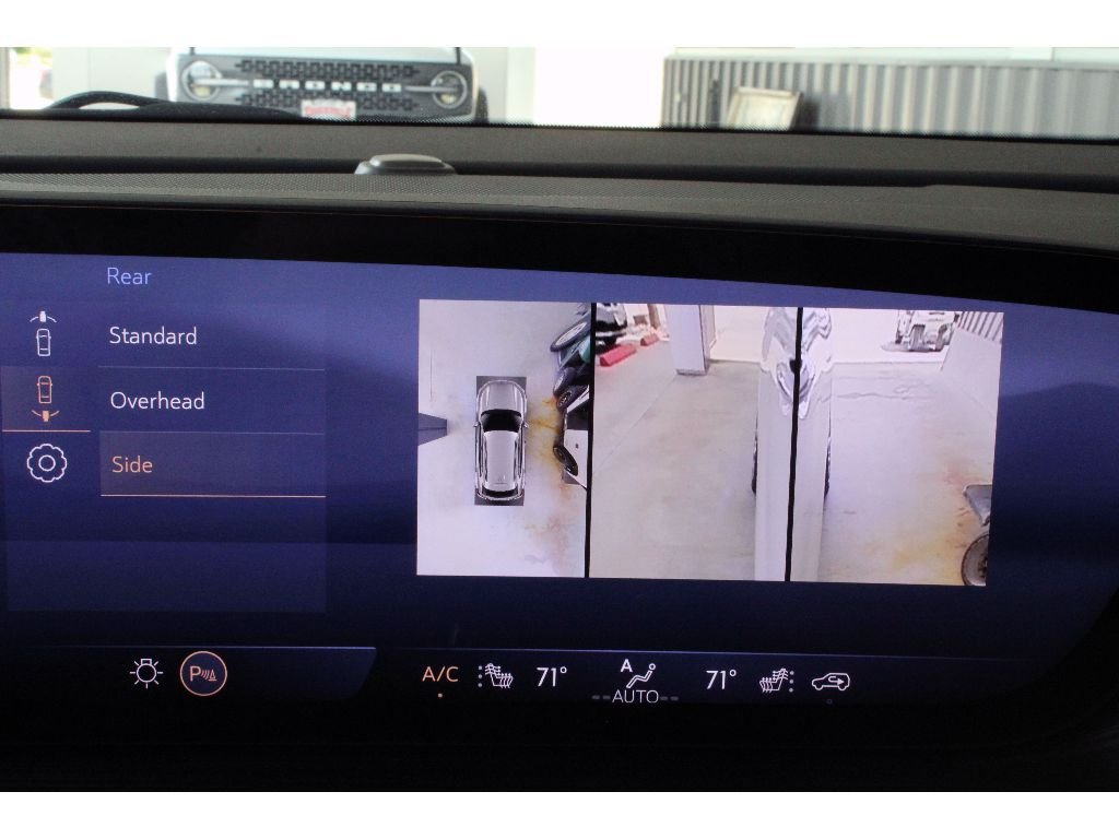 Used 2024 White Frost Tricoat Buick Avenir image 18