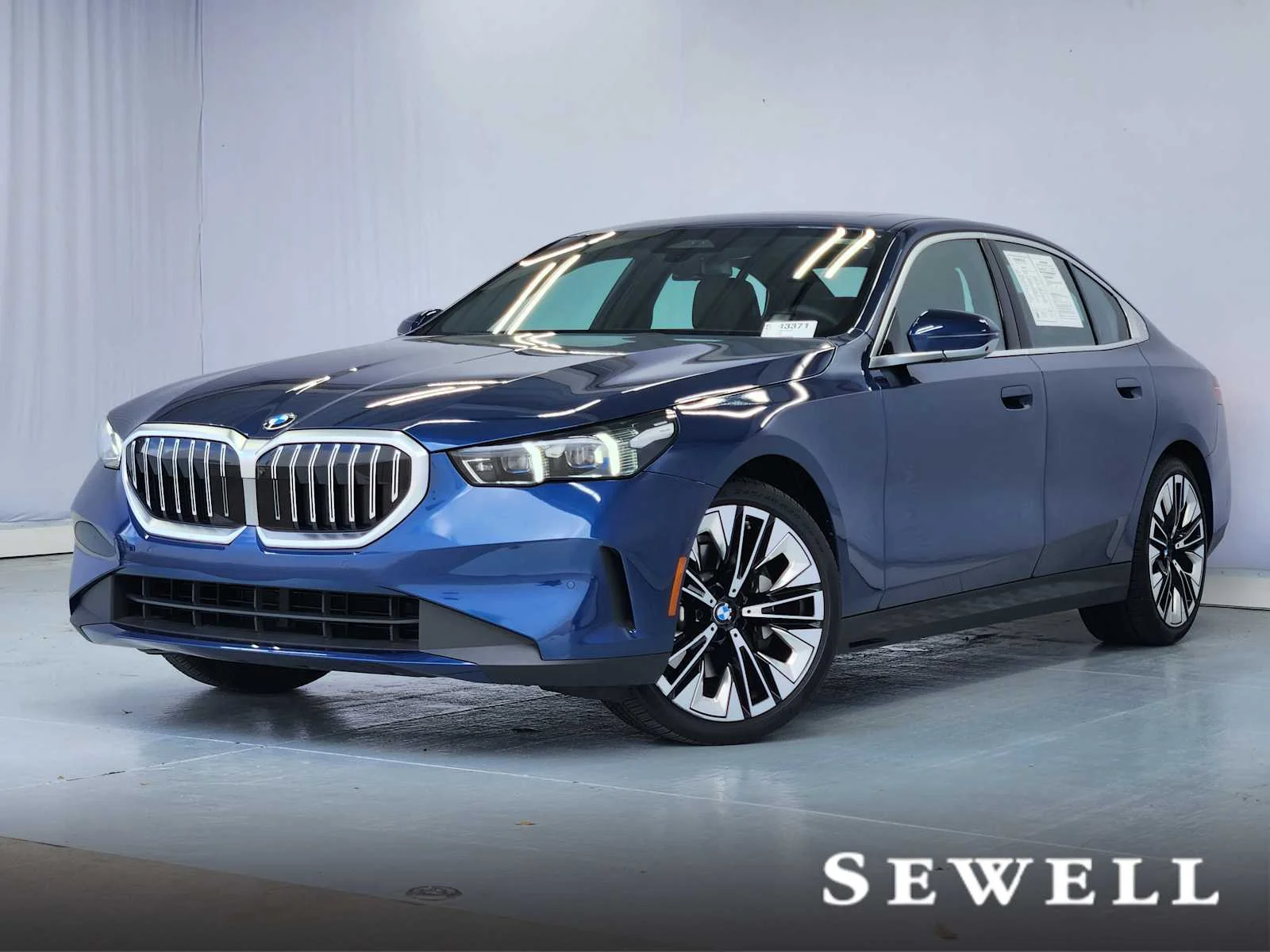 2025 BMW 5 Series 530i Sedan's photo