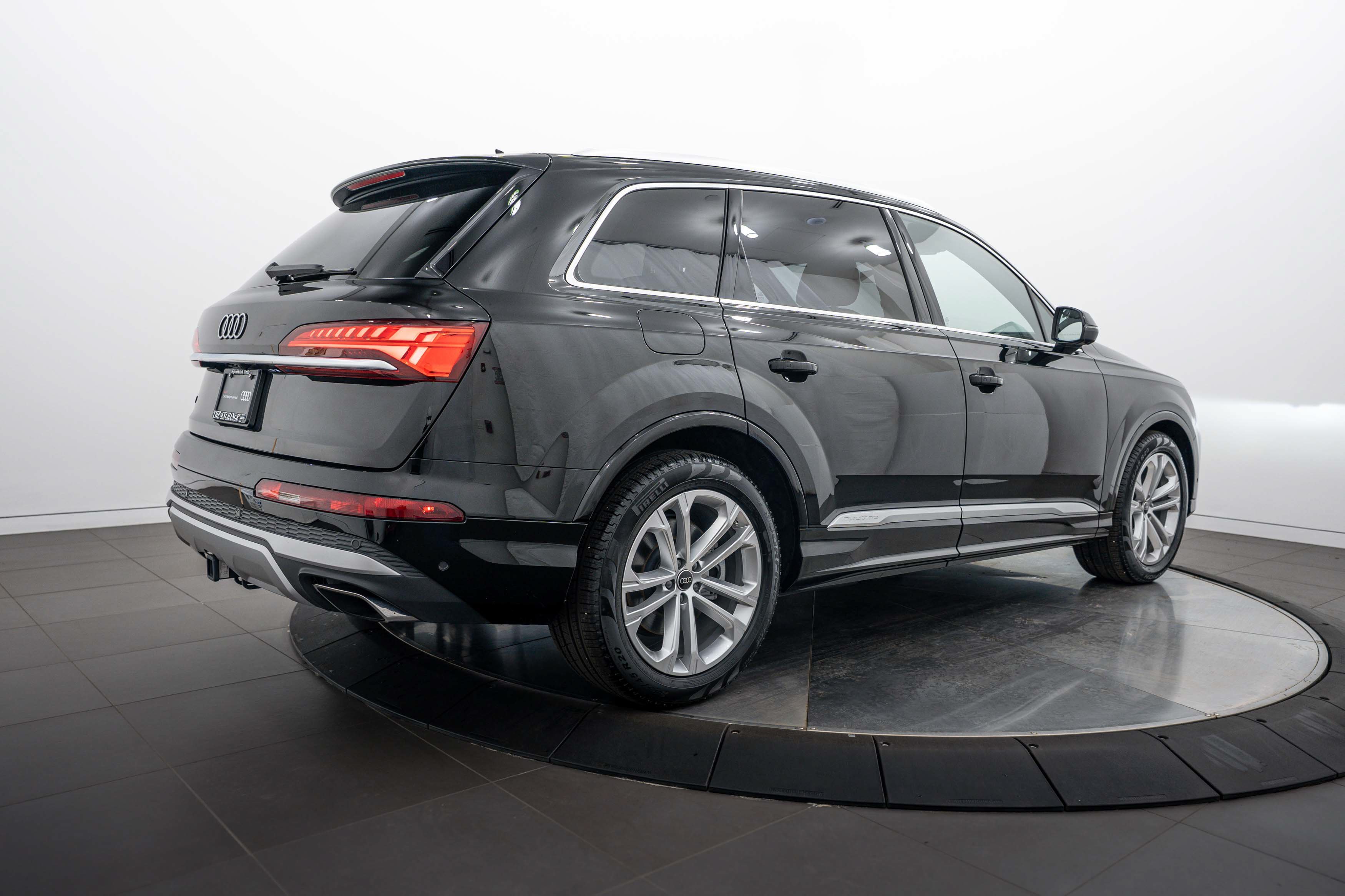 Certified Used 2025 Mythos Black Metallic Audi Prestige image 4