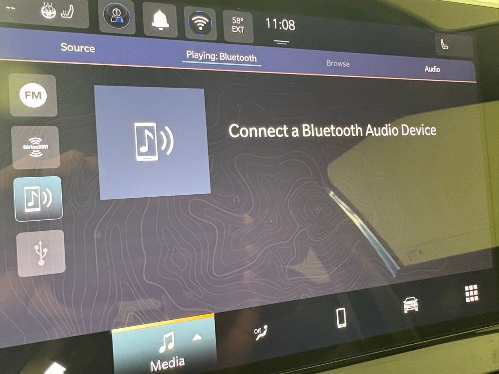 New 2026 Hydro Blue Pearlcoat Jeep Latitude image 27