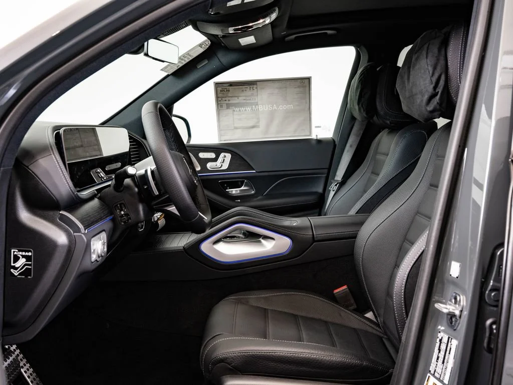 New 2026 Manufaktur Signature Silicon Gray Mercedes-Benz GLS 450 image 26