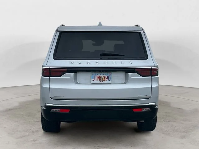 Used 2022 Silver Jeep Series II image 4