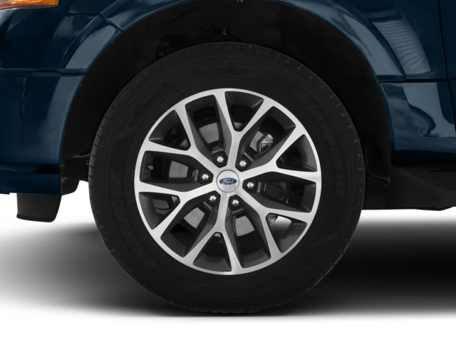 Used 2017 White Ford XLT image 9