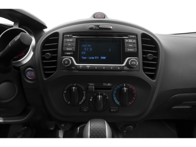 Used 2015 White Nissan S image 7