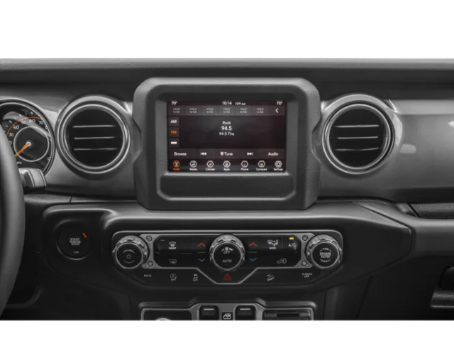Used 2018 Silver Jeep Unlimited Sahara image 10