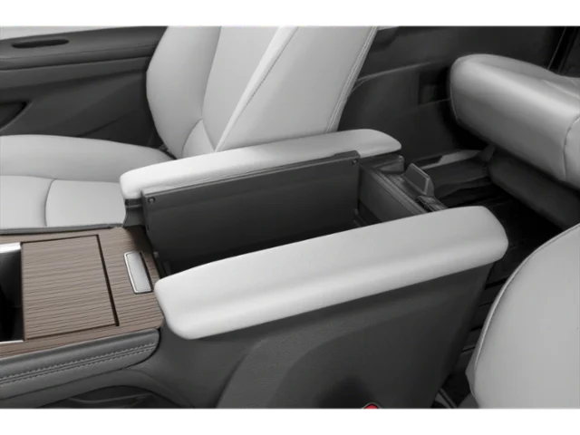 Used 2021 White Toyota XLE image 11