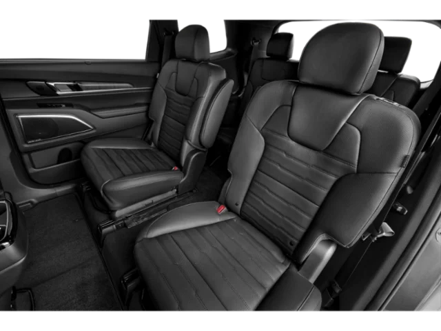 Used 2023 White Kia SX-Prestige image 16