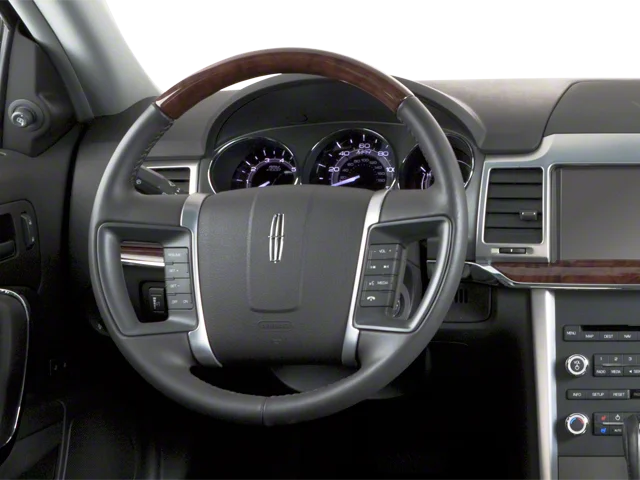 Used 2010 Silver Lincoln Base image 4