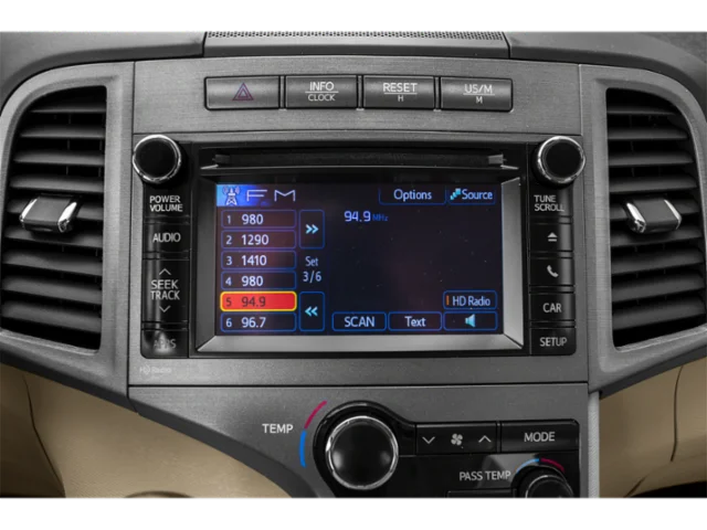 Used 2015 Black Toyota XLE image 7