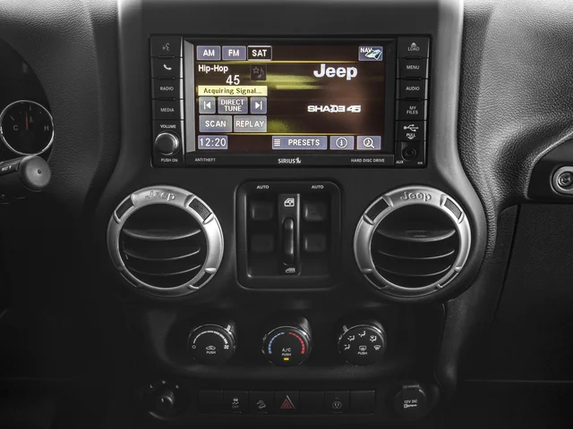 Used 2017 Gobi Clearcoat Jeep Rubicon image 7