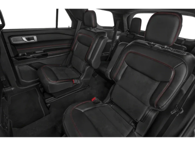 Used 2023 Agate Black Metallic Ford ST-Line image 10