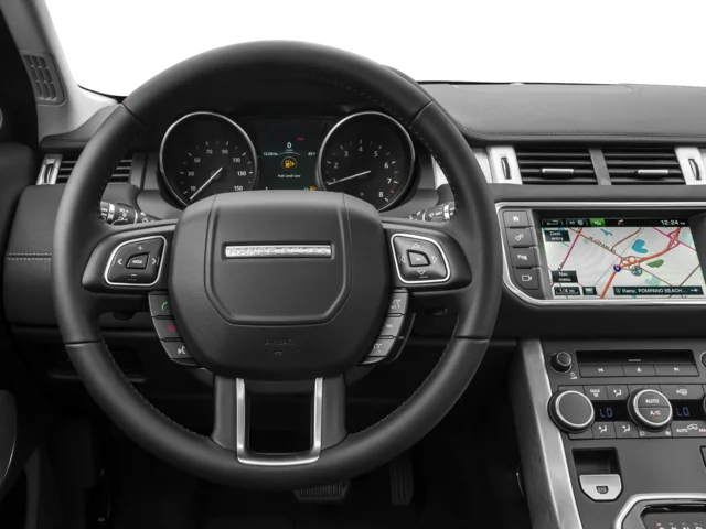 Used 2017 Scotia Grey Metallic Land Rover SE image 4