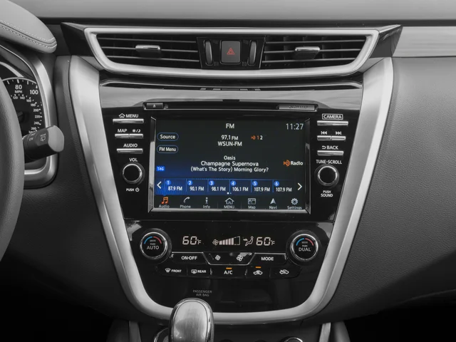 Used 2016 Blue Nissan SL image 7