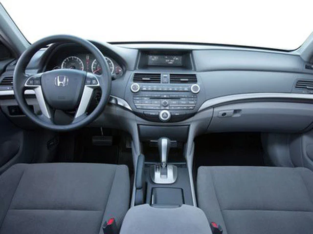 Used 2010 Taffeta White Honda LX image 2