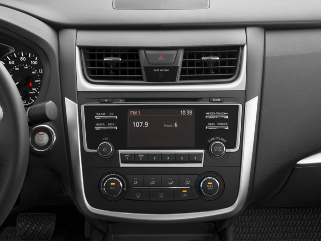 Used 2017 Super Black Nissan 2.5 SR image 7