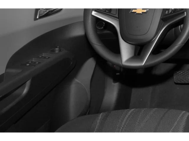 Used 2015 Gray Chevrolet LT image 16