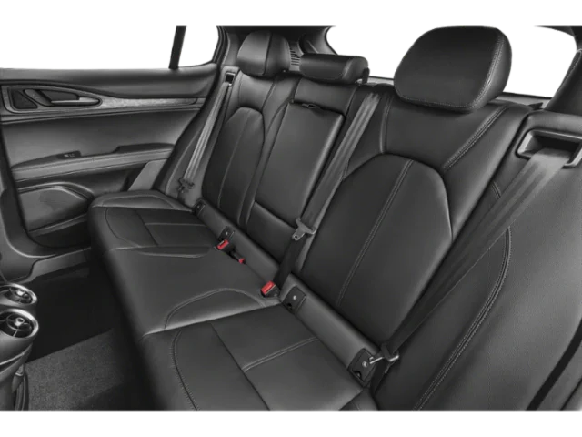 Used 2024 Alfa Rosso Alfa Romeo Quadrifoglio Carbon image 10