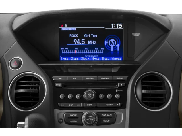Used 2013 Alabaster Silver Metallic Honda EX image 15