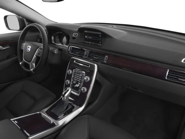 Used 2016 White Volvo T5 Platinum image 26