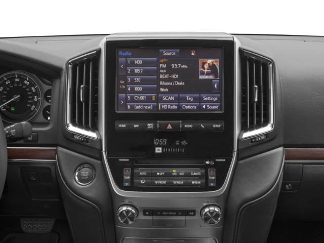 Used 2018 White Toyota Base image 7
