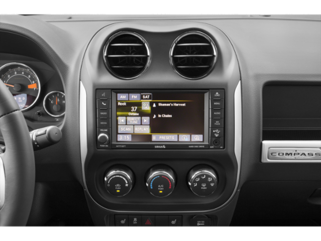 Used 2015 Black Jeep Latitude image 7