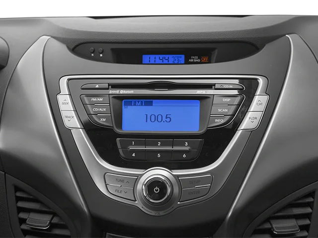 Used 2013 White Hyundai GS image 14