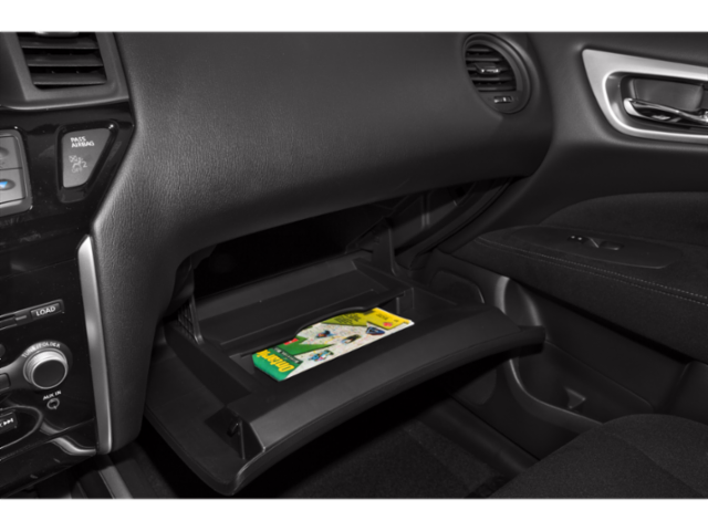 Used 2015 Black Nissan SL image 15