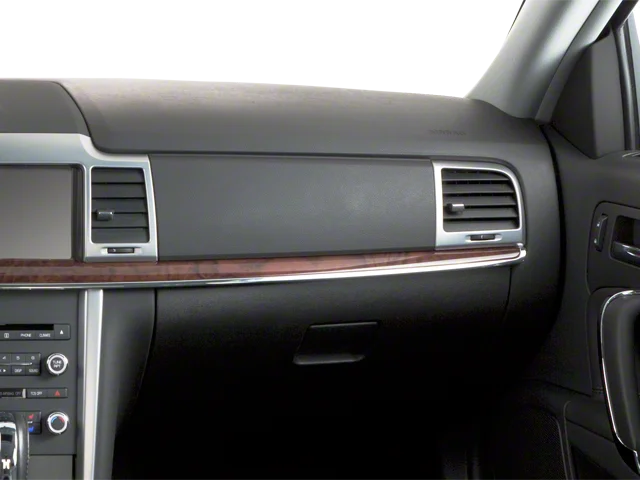Used 2010 Silver Lincoln Base image 16