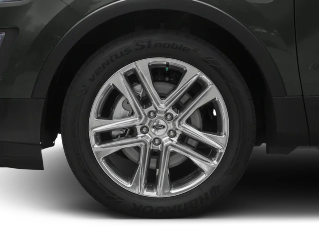 Used 2016 Gray Ford XLT image 8