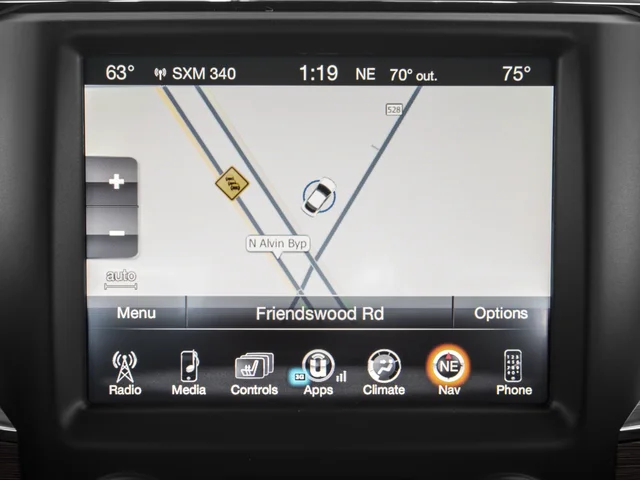Used 2017 Black Ram Laramie image 14
