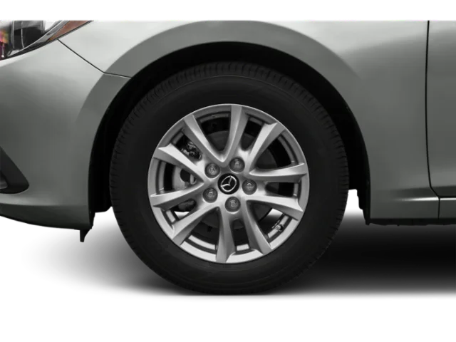 Used 2015 White Mazda i Sport image 9