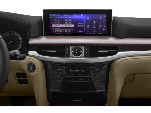 Used 2021 White Lexus 570 image 7