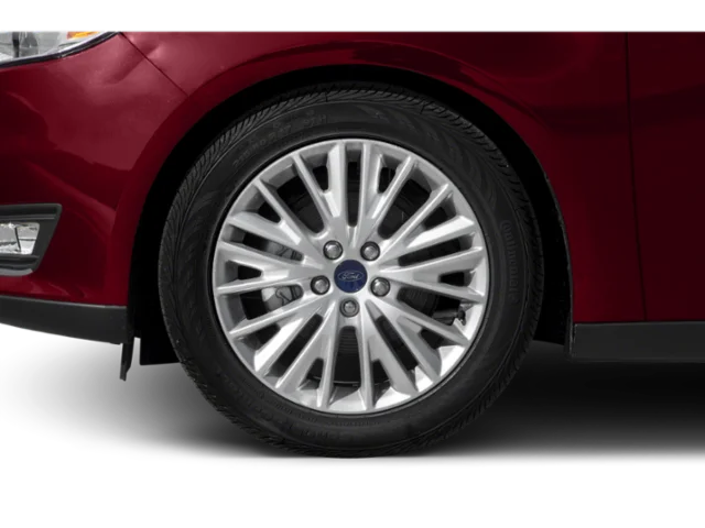 Used 2015 Magnetic Ford Titanium image 8