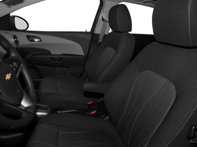 2016 Chevrolet Sonic LT - Photo 11
