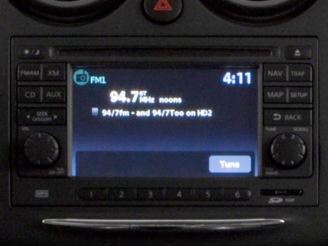 Used 2013 Red Nissan SV image 7