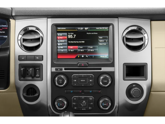 Used 2015  Ford XLT image 10