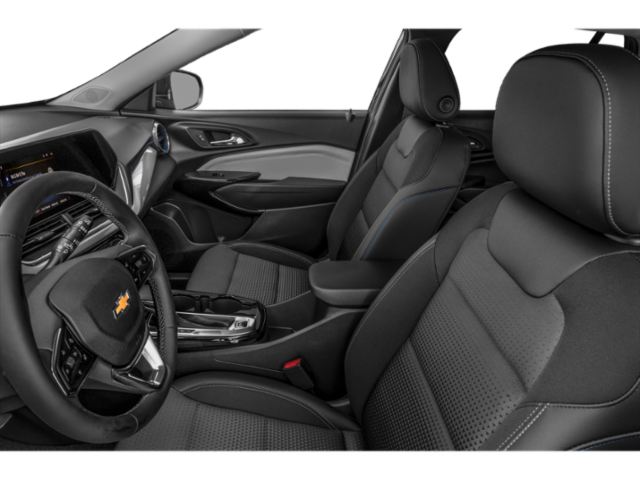 2026 Chevrolet Trax LT photo 3