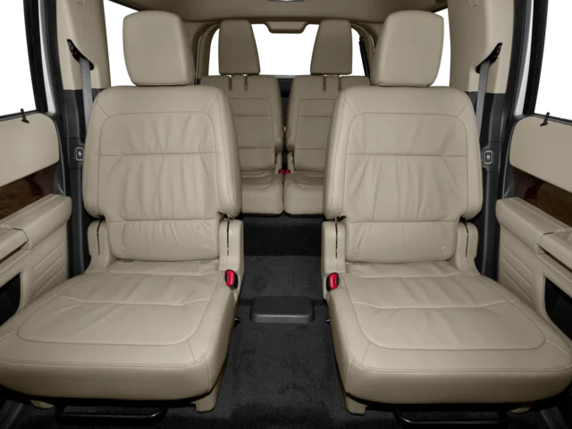 Used 2016 Oxford White Ford SEL image 12