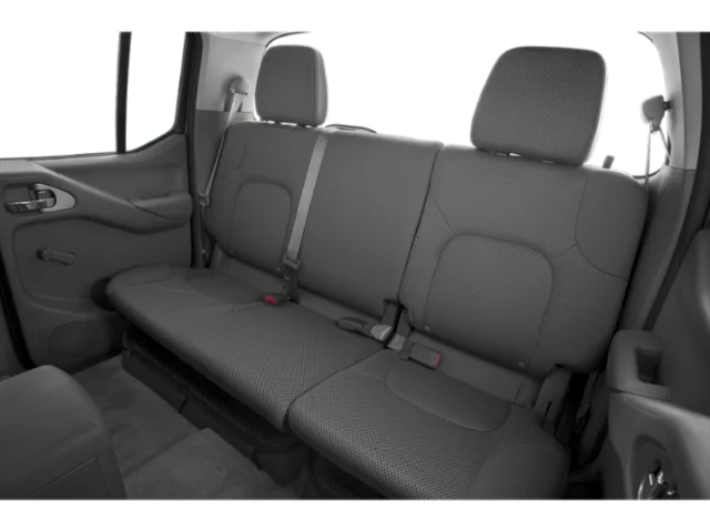 Used 2015 Silver Nissan S image 11