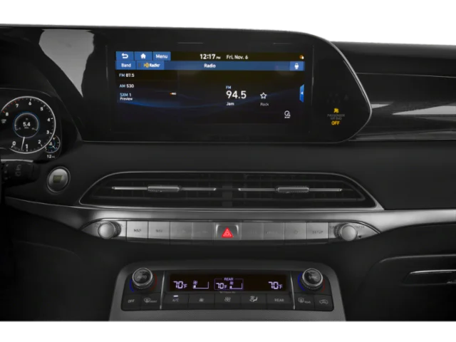 Used 2022 Black Hyundai Limited image 11