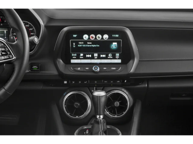 Used 2018 White Chevrolet 1LT image 7