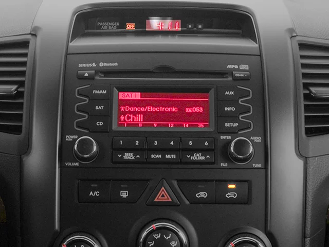 Used 2013 Silver Kia LX image 7